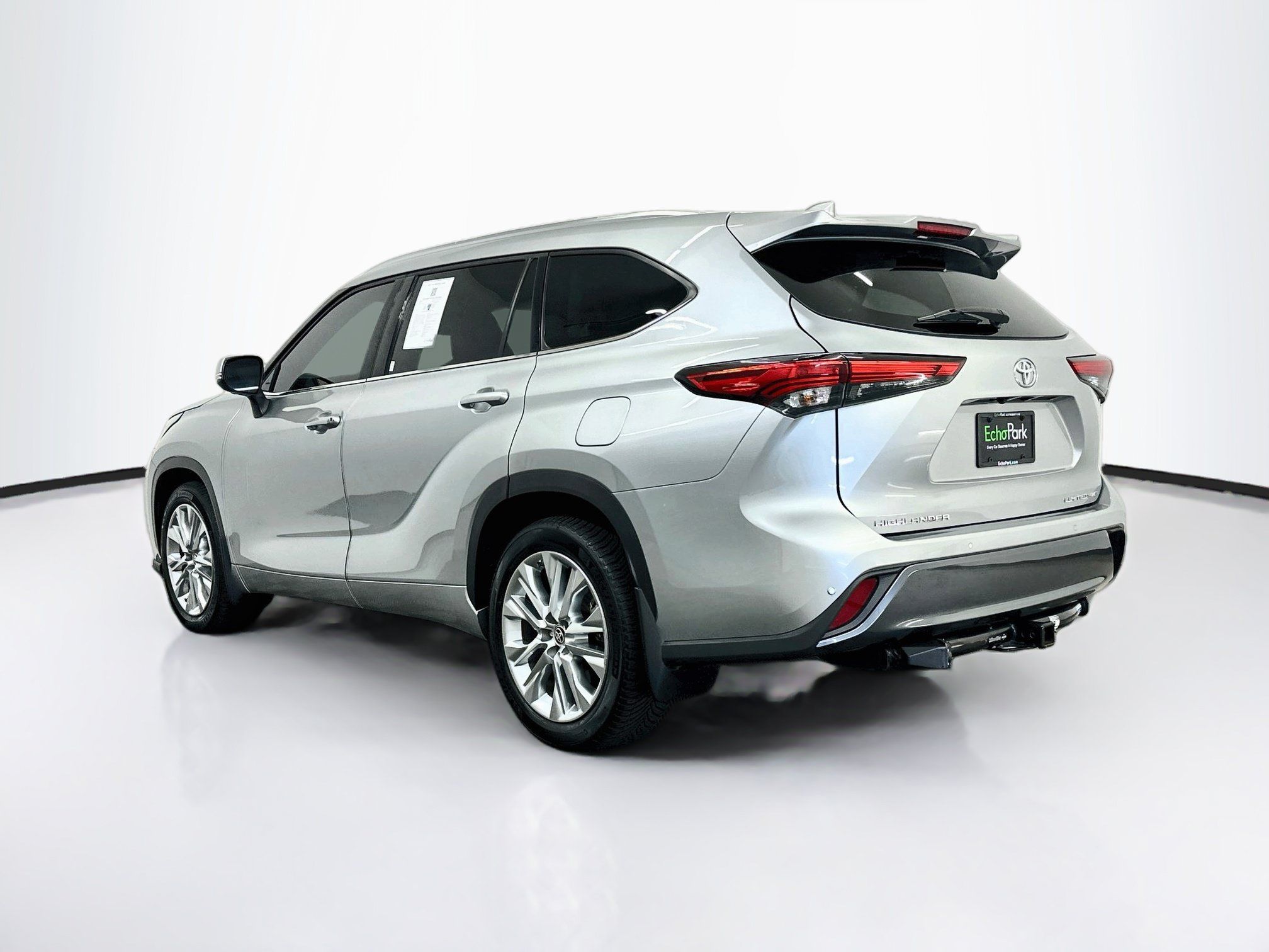 Used 2021 Toyota Highlander Limited AWD/4WD image 5