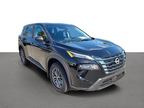 Certified 2026 Nissan Rogue S FWD image 2