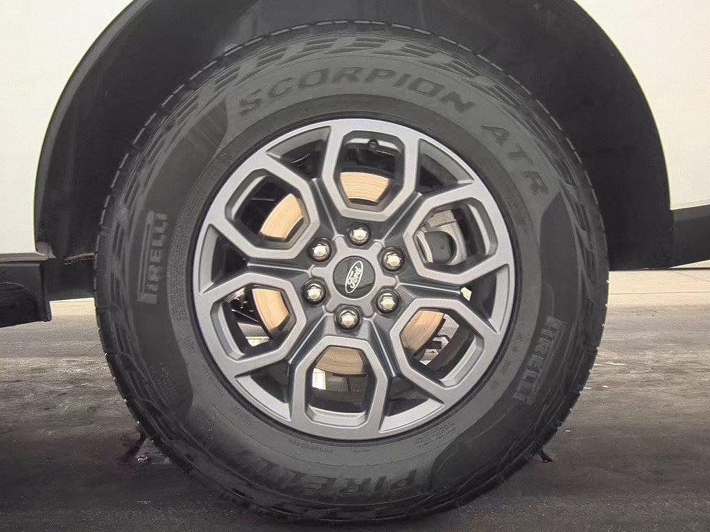 Used 2025 Ford Expedition Active RWD image 10