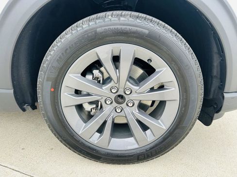 New 2026 Ford Explorer Active w/ Active Comfort Package image 45