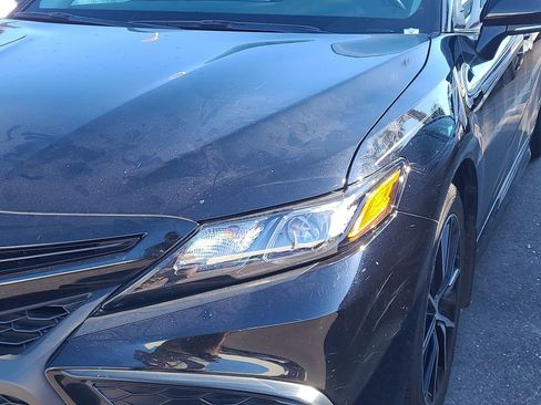 Used 2023 Toyota Camry SE image 8