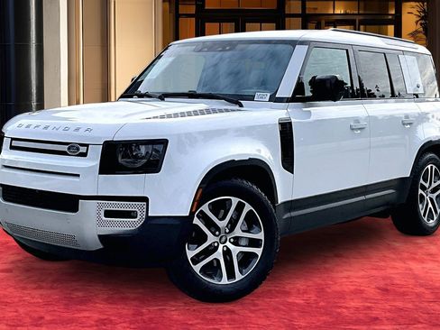 Used 2020 Land Rover Defender 110 HSE image 1