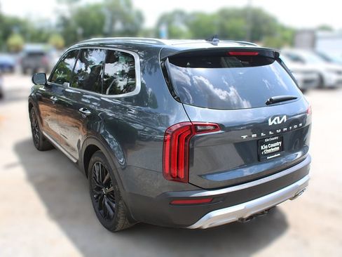 Used 2022 Kia Telluride SX w/ Towing Package FWD image 13