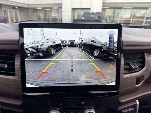 Used 2023 Ford Expedition Limited image 31