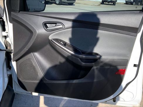 Used 2012 Ford Focus SE image 22