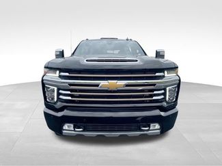 Used 2023 Chevrolet Silverado 3500 High Country w/ Z71 Off-Road Package AWD/4WD video 3
