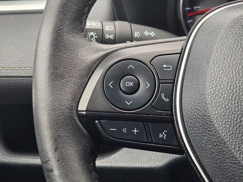 Used 2021 Toyota RAV4 XLE w/ XLE Grade Weather Package image 18