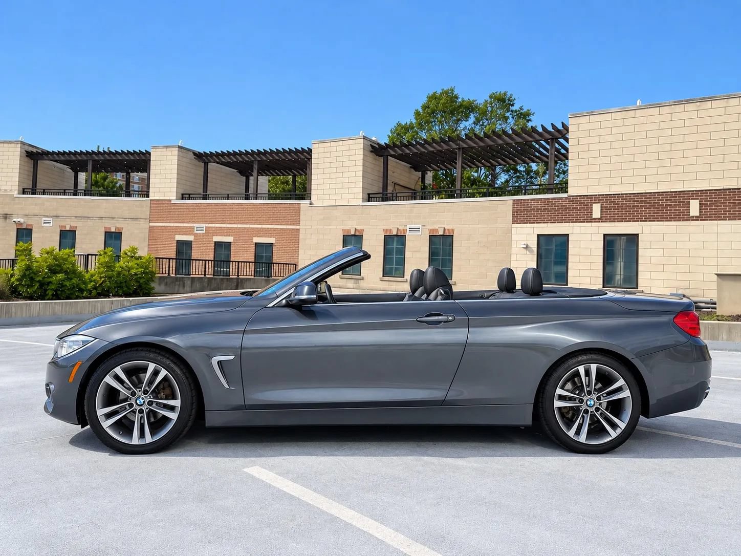 Used 2014 BMW 428i Convertible RWD image 4