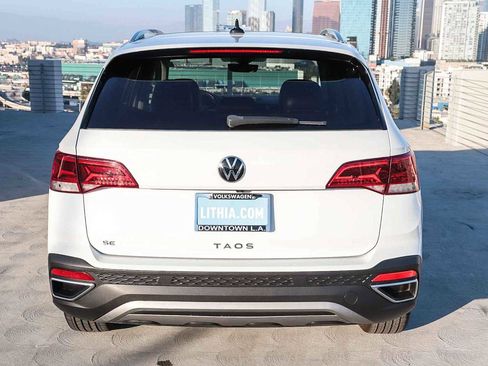 Used 2022 Volkswagen Taos SE image 7