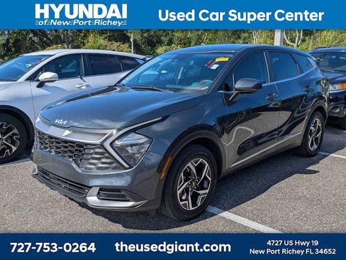 Used 2023 Kia Sportage LX FWD image 1