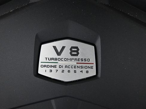 Used 2024 Lamborghini Urus S image 39