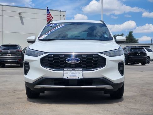 Used 2025 Ford Escape ST-Line Select w/ Tech Pack #1 AWD/4WD image 2