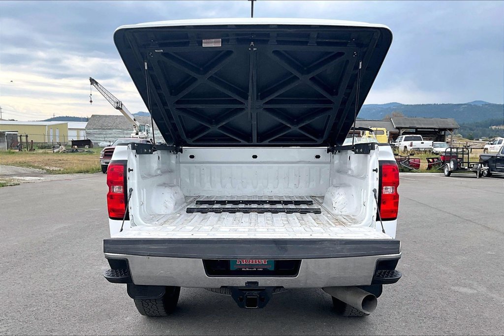 Used 2018 Chevrolet Silverado 2500 LT AWD/4WD image 18