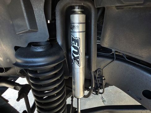 Used 2017 Jeep Wrangler Unlimited Sahara image 17