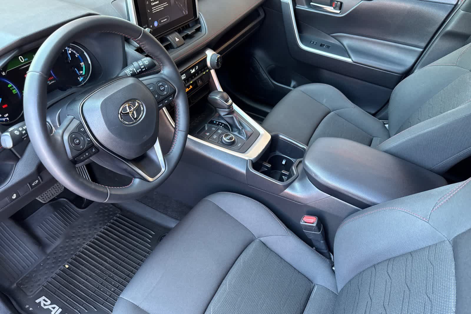 Used 2024 Toyota RAV4 SE w/ Weather & Moonroof Package AWD/4WD image 9