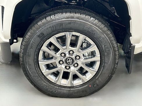 New 2026 Toyota Tacoma Limited AWD/4WD image 9