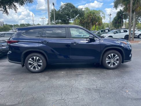 Used 2026 Toyota Highlander XLE AWD/4WD image 6