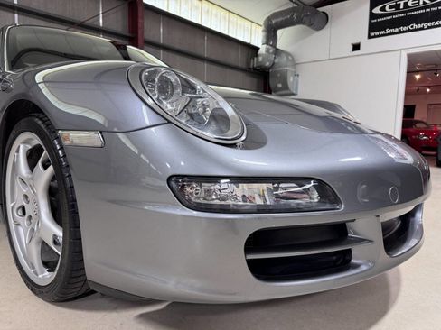 Used 2005 Porsche 911 Carrera RWD image 18