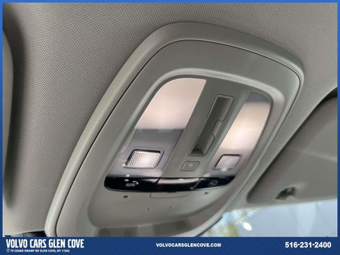 Certified 2024 Volvo XC60 B5 Plus w/ Protection Package Premier AWD/4WD image 31