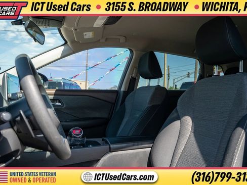 Used 2023 Nissan Rogue SV FWD image 10