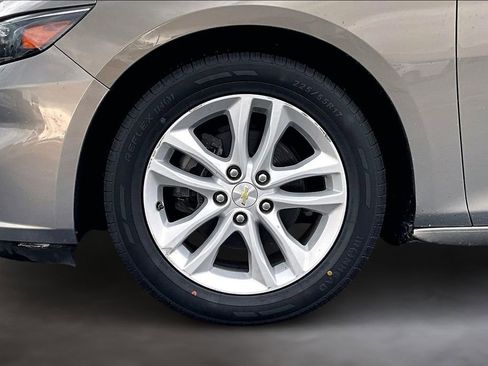 Used 2018 Chevrolet Malibu LT image 10