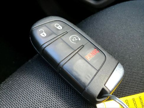 Used 2021 Jeep Renegade Sport image 15