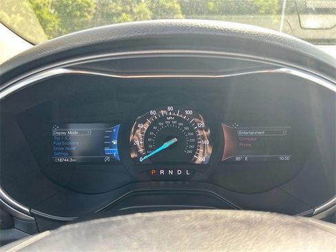 Used 2020 Ford Fusion SE image 20