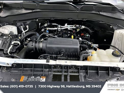 Used 2023 Ford Explorer XLT w/ Equipment Group 202A RWD image 8