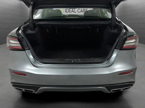 Used 2019 Nissan Maxima 3.5 SV w/ Floor Mat Group FWD image 19