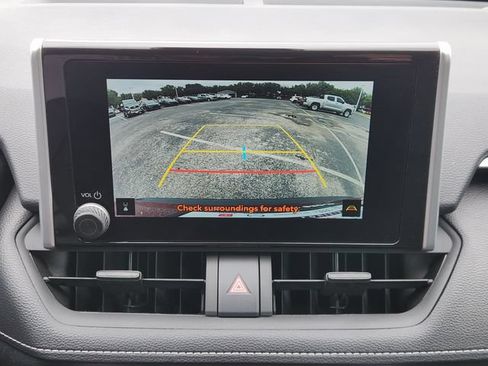 Certified 2025 Toyota RAV4 XLE w/ Convenience Package FWD image 17