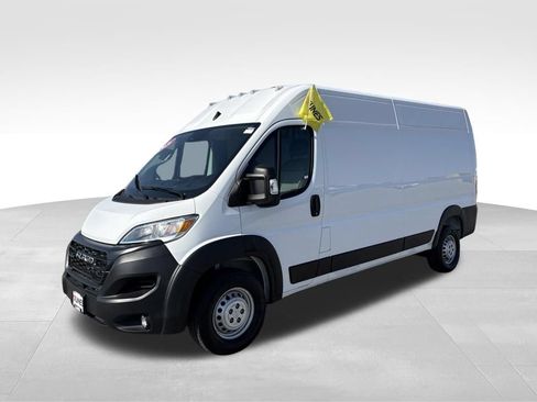 Used 2026 RAM ProMaster 2500 w/ Convenience Group FWD image 4