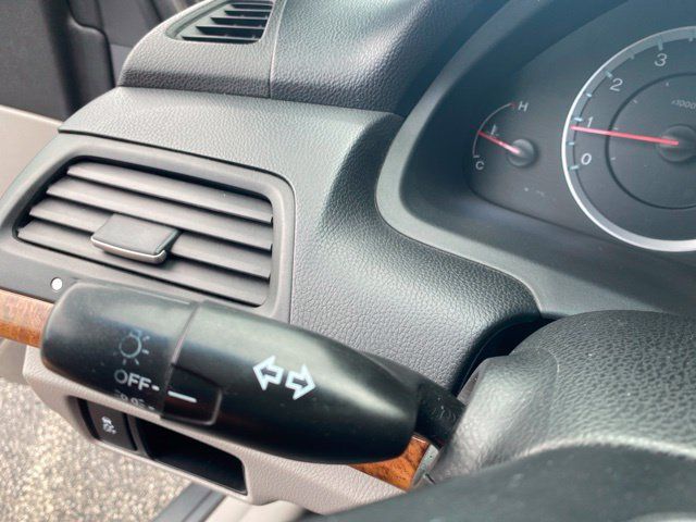 Used 2012 Honda Accord EX image 21