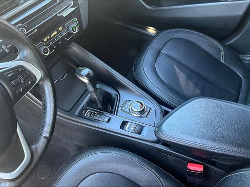 Used 2017 BMW X1 xDrive28i image 13