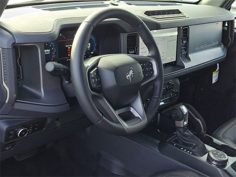 New 2025 Ford Bronco Badlands image 34