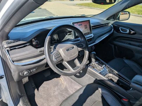 Used 2022 Jeep Compass High Altitude AWD/4WD image 18