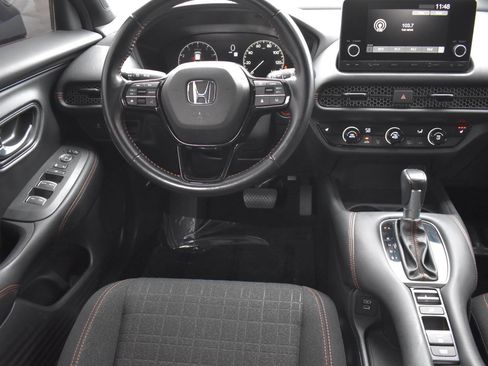 Used 2025 Honda HR-V Sport image 18