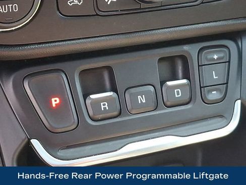 Used 2020 GMC Terrain SLT w/ Preferred Package AWD/4WD image 11