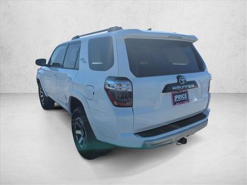 Certified 2022 Toyota 4Runner TRD Off-Road image 7