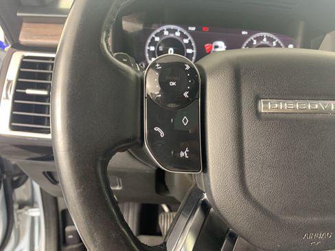 Used 2019 Land Rover Discovery HSE AWD/4WD image 18