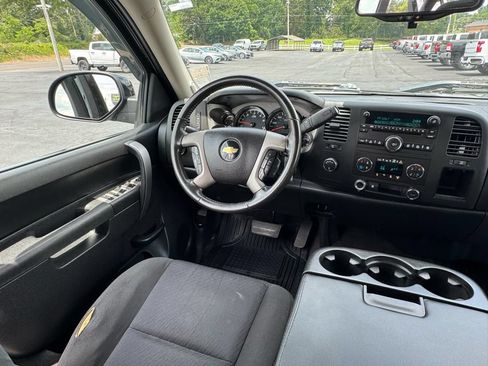 Used 2011 Chevrolet Silverado 1500 LT w/ All-Star Edition AWD/4WD image 17