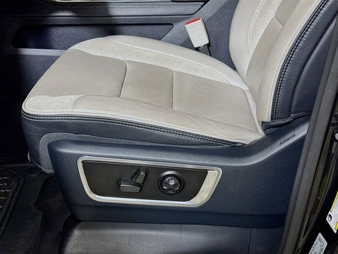 Used 2022 RAM 1500 Limited image 18