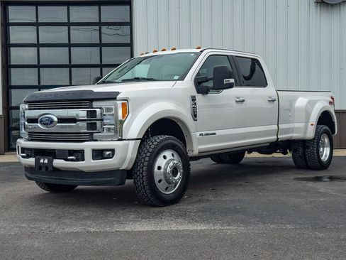 Used 2018 Ford F450 Limited AWD/4WD image 1