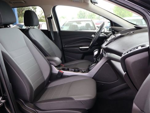 Used 2016 Ford Escape SE w/ SE Cold Weather Package image 21