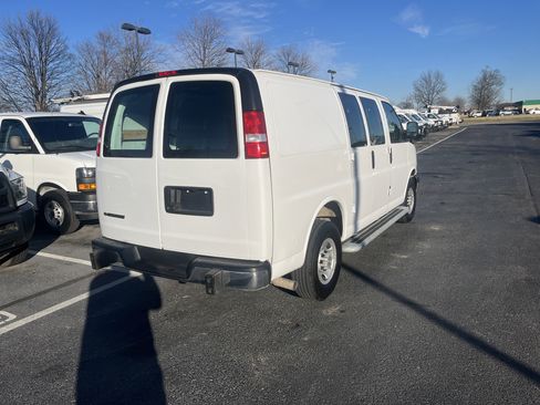 Used 2024 Chevrolet Express 2500 w/ Driver Convenience Package image 8