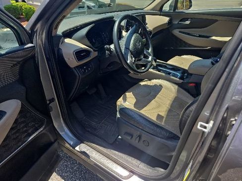 Used 2019 Hyundai Santa Fe Limited FWD image 16