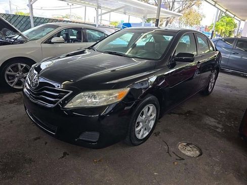 Used 2011 Toyota Camry LE w/ LE Extra-Value Pkg image 1