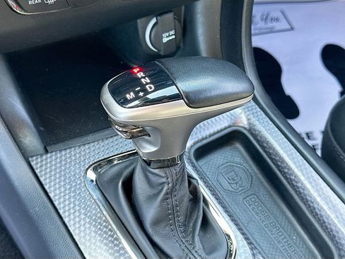 Used 2022 Dodge Charger SRT Hellcat w/ Navigation & Travel Group RWD image 17