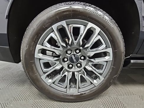 Certified 2024 GMC Yukon Denali Ultimate image 55
