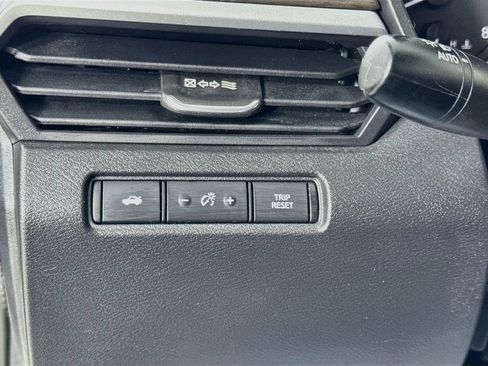 Used 2023 Nissan Altima 2.5 SV FWD image 10