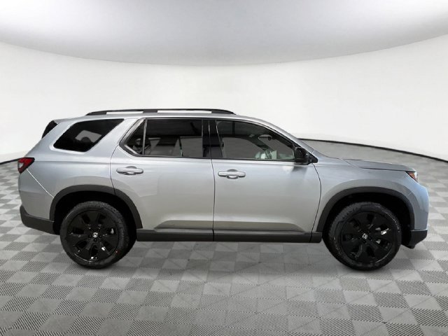New 2026 Honda Pilot Black Edition image 3